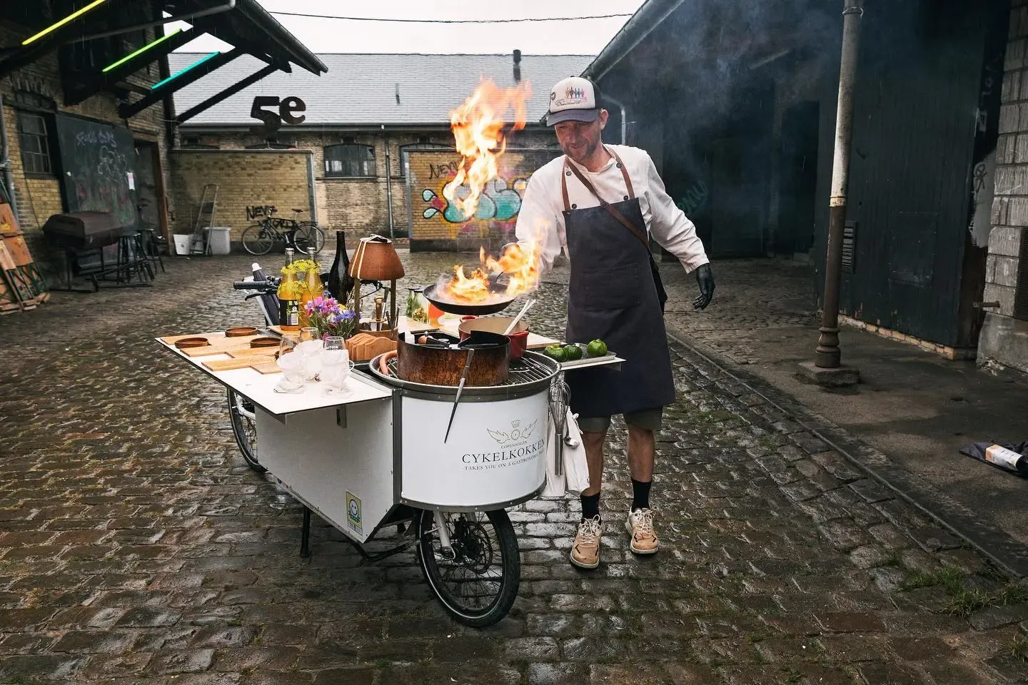 Cykelkokken flamberer 
